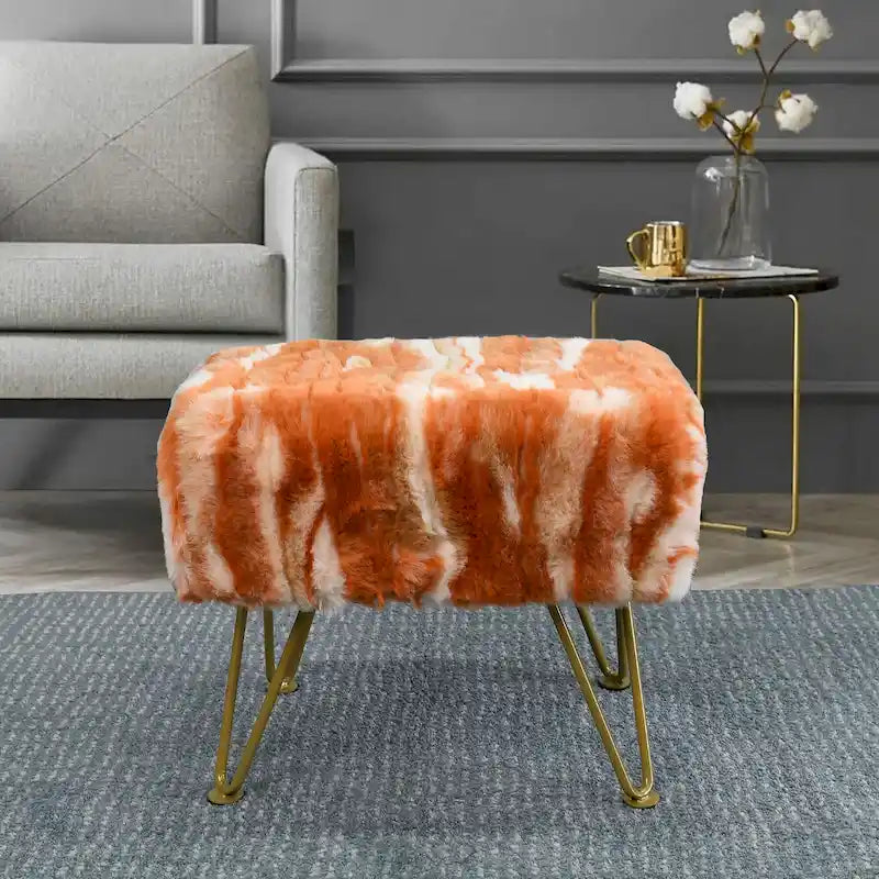 Soft Faux Fur Ottoman Bench Seat, Fuzzy Entryway Stool, 150 LBS Capacity, Modern Accent Seating for Bedroom Living Room