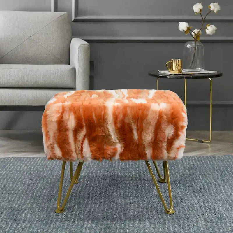 Soft Faux Fur Ottoman Bench Seat, Fuzzy Entryway Stool, 150 LBS Capacity, Modern Accent Seating for Bedroom Living Room