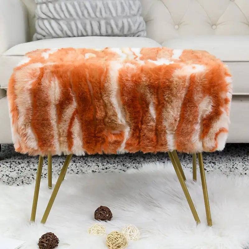 Soft Faux Fur Ottoman Bench Seat, Fuzzy Entryway Stool, 150 LBS Capacity, Modern Accent Seating for Bedroom Living Room