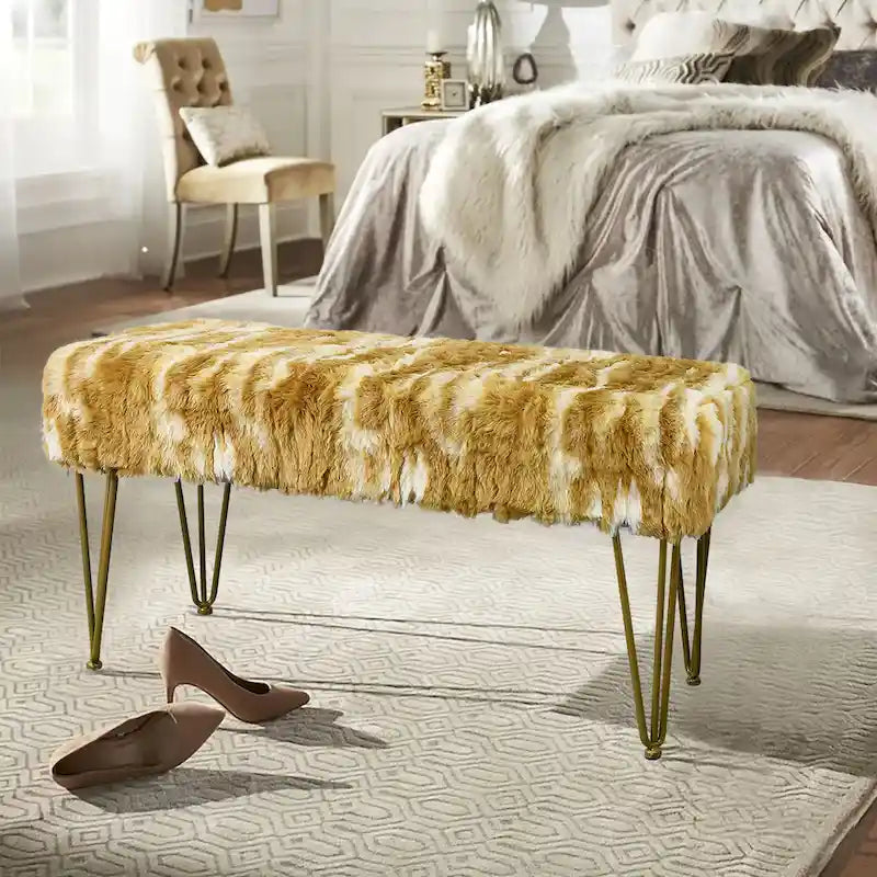 Soft Faux Fur Ottoman Bench Seat, Fuzzy Entryway Stool, 150 LBS Capacity, Modern Accent Seating for Bedroom Living Room